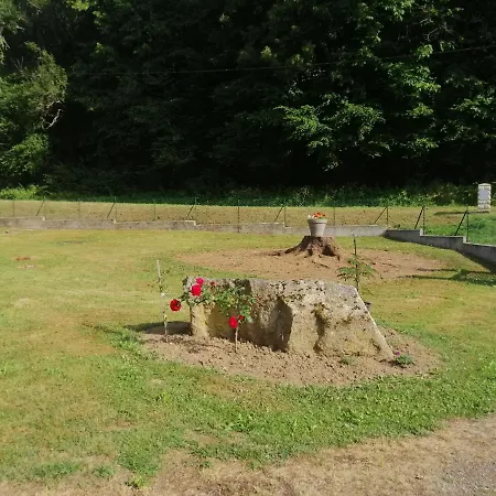 A La Joie De Vivre *